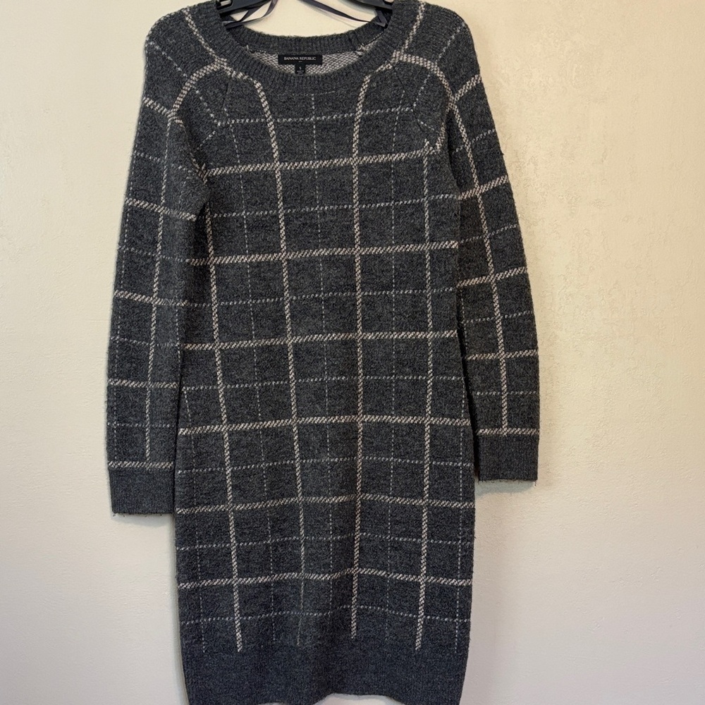Banana Republic Charcoal Checkered Long Sleeve Sweater Dress